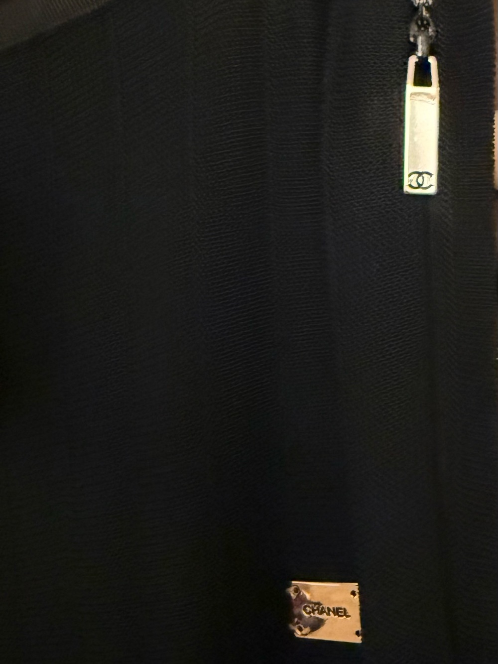 CHANEL - Vintage Black Pleated Maxi Skirt (us6, fr 38, m) - Picture 3 of 6